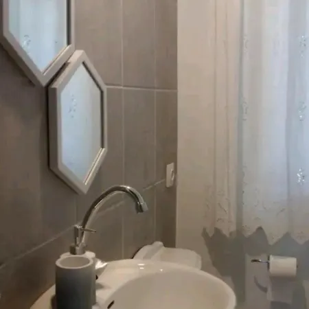 Maro Lefkímmi